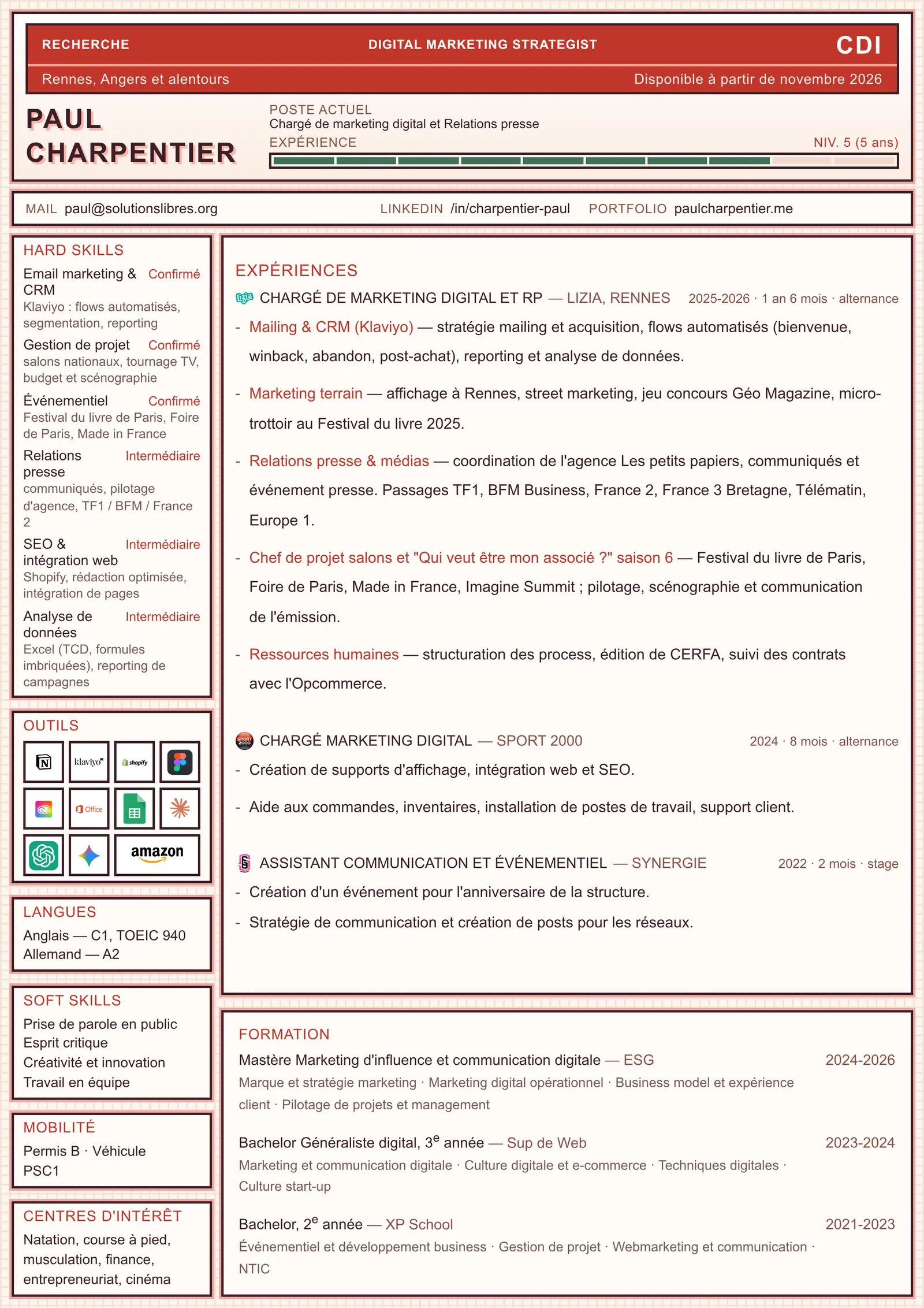 CV de Paul Charpentier : expériences, formation, compétences et langues. Le numéro de téléphone a été retiré avant publication.